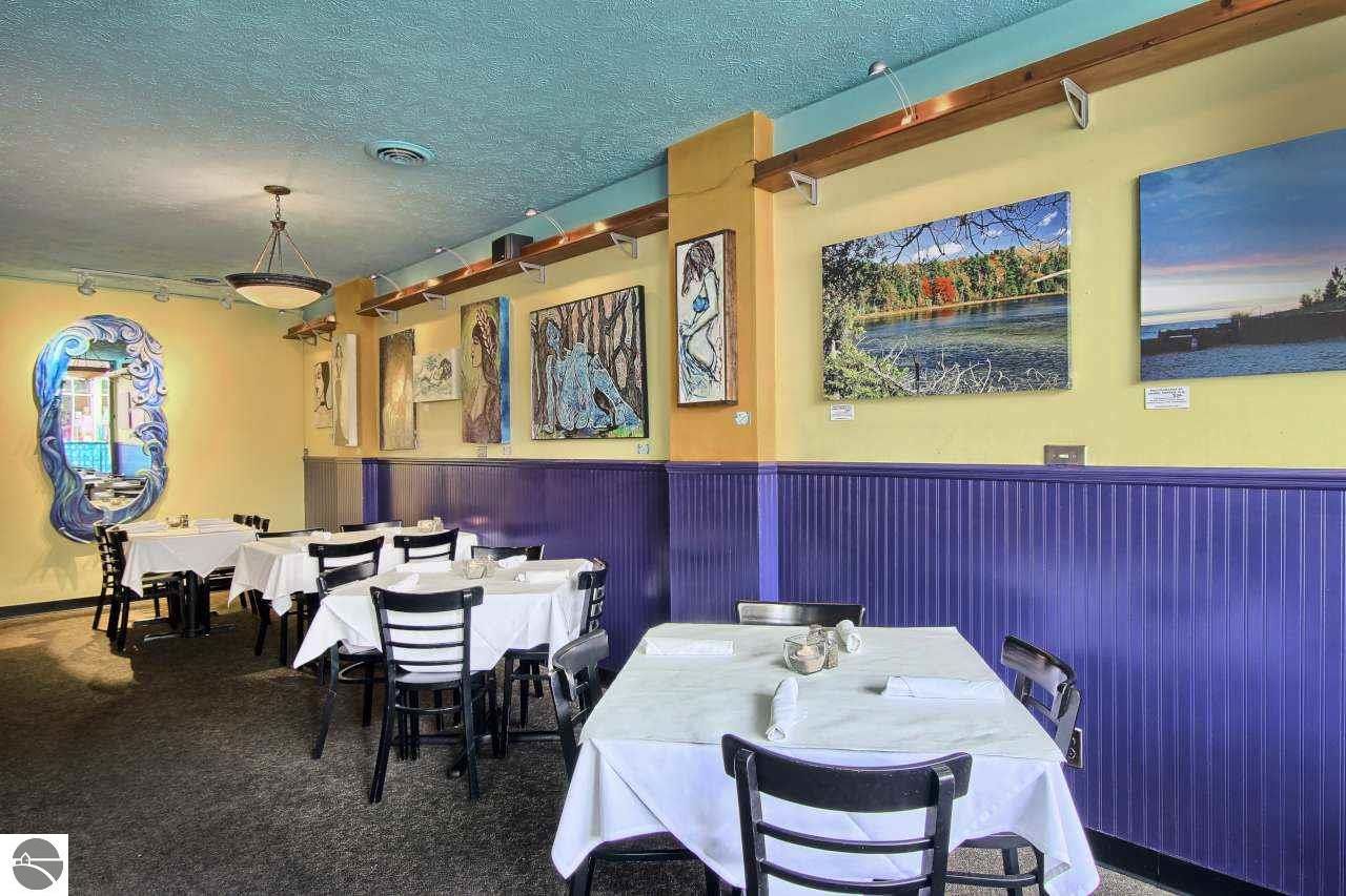 320 Main St, Frankfort, MI 49635